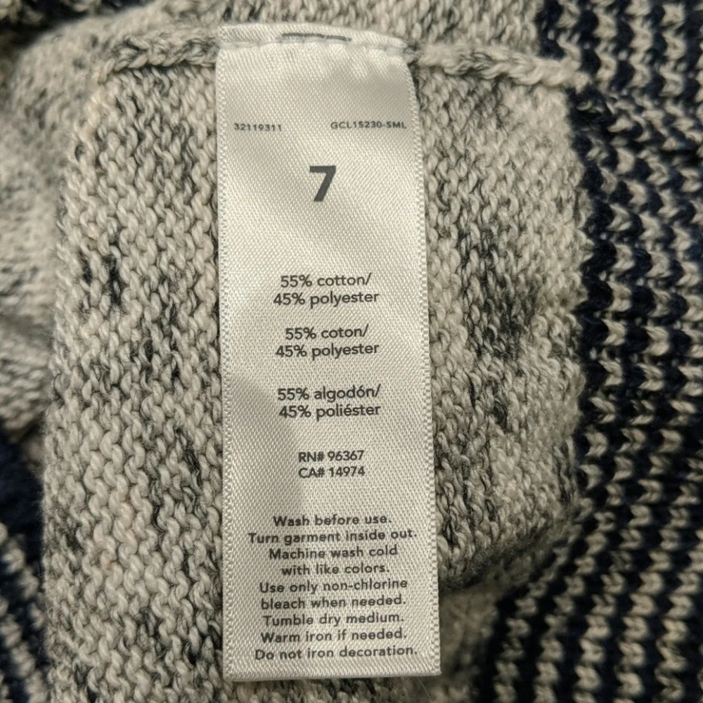 Oshkosh B'gosh Boys Gray Hooded Sweater Size 7 EUC